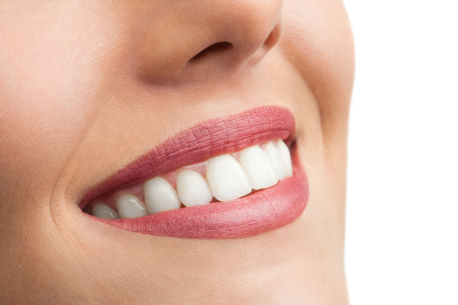 Hollywood Smile – Metamorfoza Uśmiechu